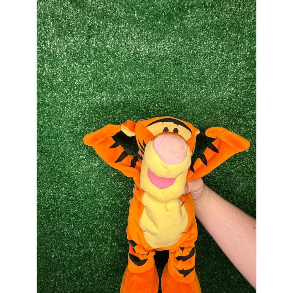 Vintage 2005 Fisher Price Disney Tigger H1567 Animated Toy UNTESTED